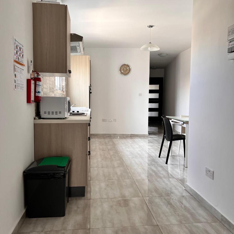 F3 Room 3, Private Room Two Single Beds Shared Bathroom 姆西达 外观 照片