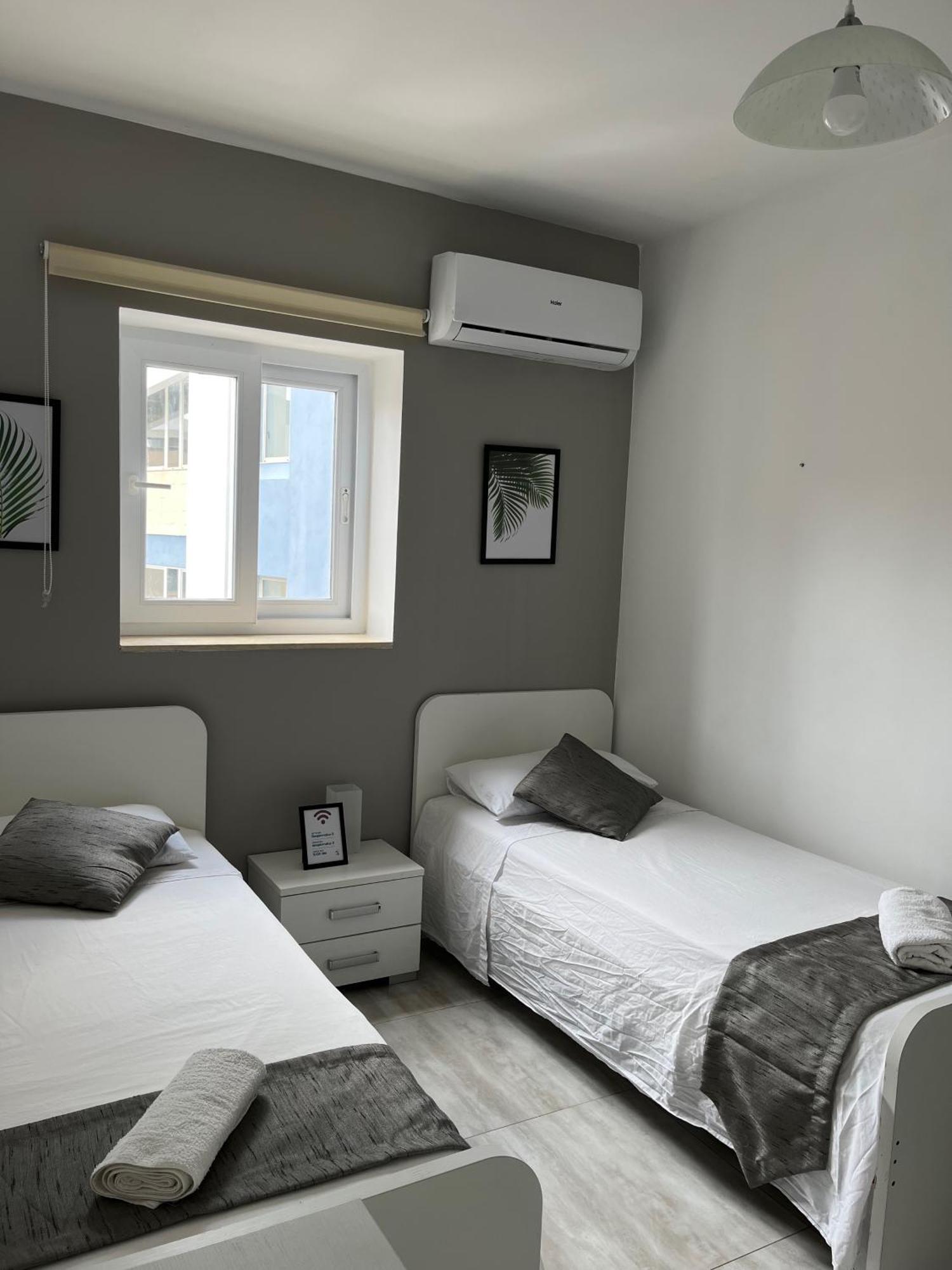 F3 Room 3, Private Room Two Single Beds Shared Bathroom 姆西达 外观 照片
